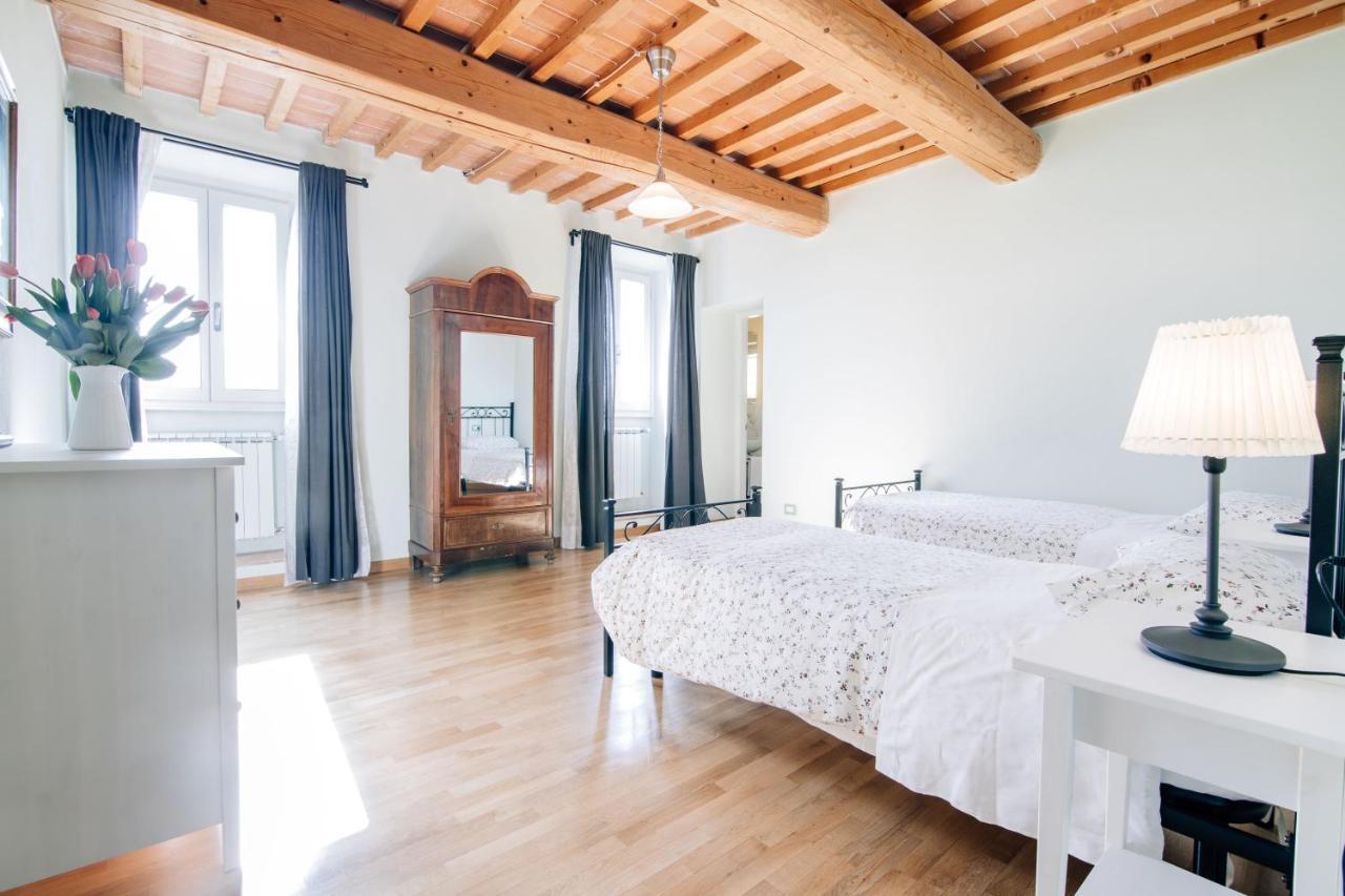 Holiday Home Il Borgo Degli Agrumi Uzzano Bagian luar foto