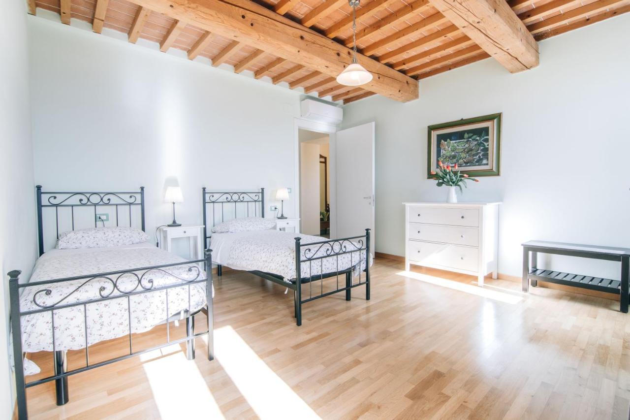 Holiday Home Il Borgo Degli Agrumi Uzzano Bagian luar foto
