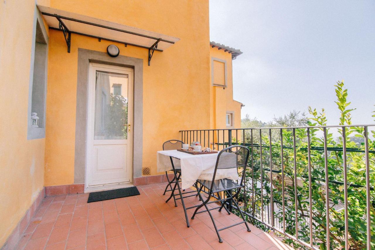 Holiday Home Il Borgo Degli Agrumi Uzzano Bagian luar foto
