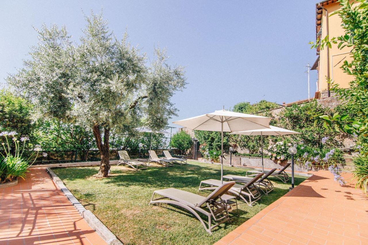 Holiday Home Il Borgo Degli Agrumi Uzzano Bagian luar foto