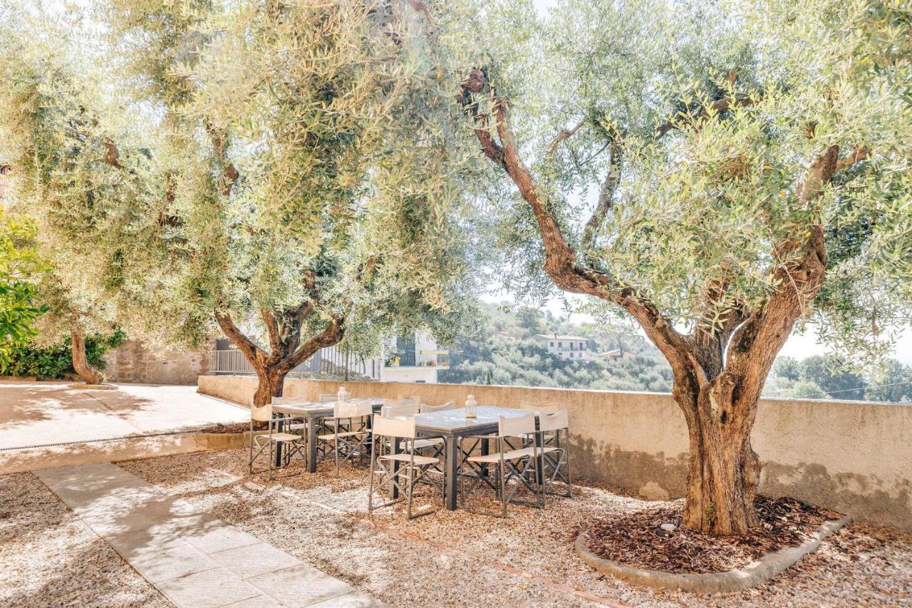 Holiday Home Il Borgo Degli Agrumi Uzzano Bagian luar foto
