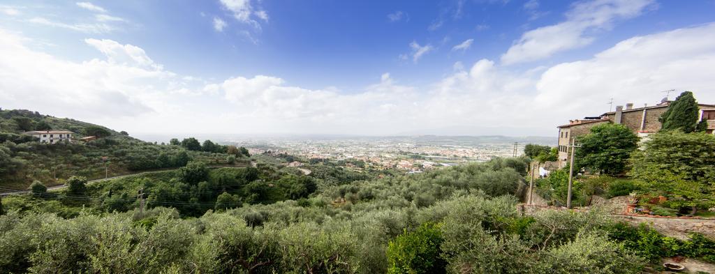 Holiday Home Il Borgo Degli Agrumi Uzzano Bagian luar foto