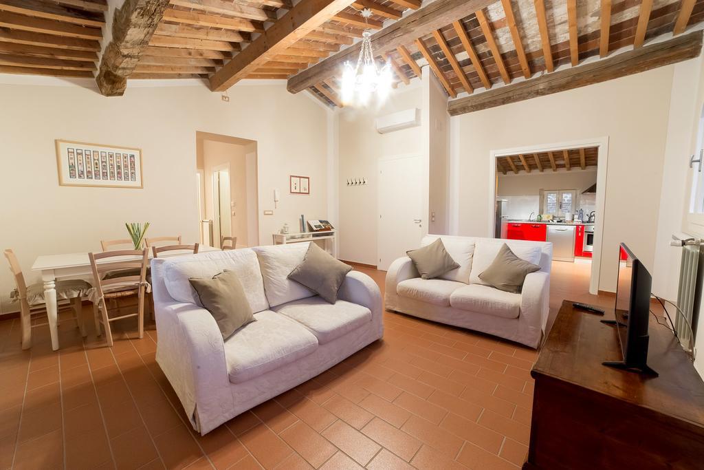Holiday Home Il Borgo Degli Agrumi Uzzano Bagian luar foto