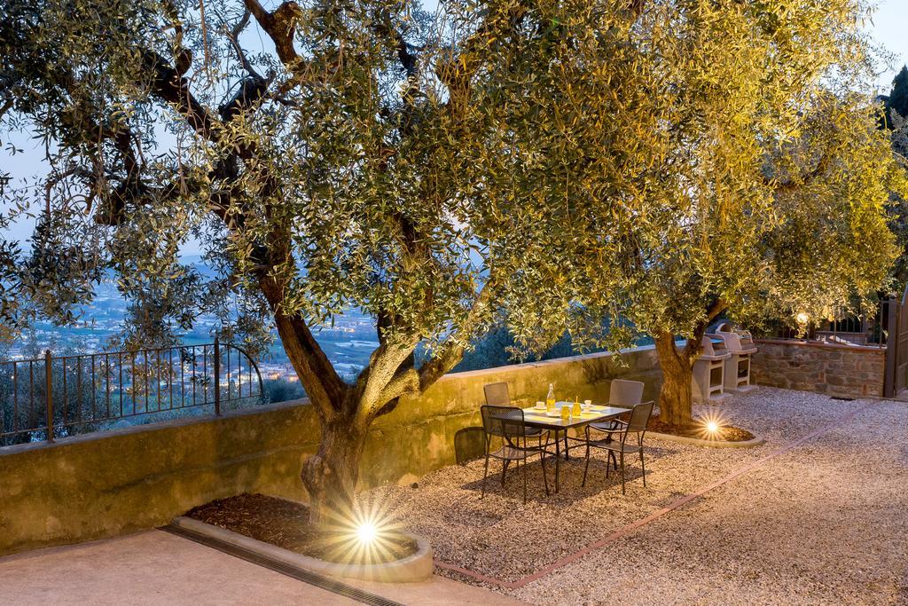 Holiday Home Il Borgo Degli Agrumi Uzzano Bagian luar foto